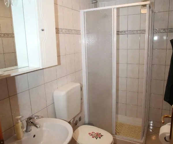 Lily 3* Vrana (Ceres)