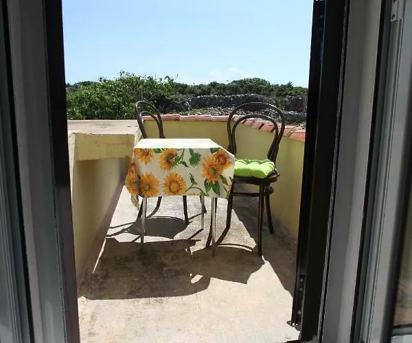 Lily Πανσιόν 3*